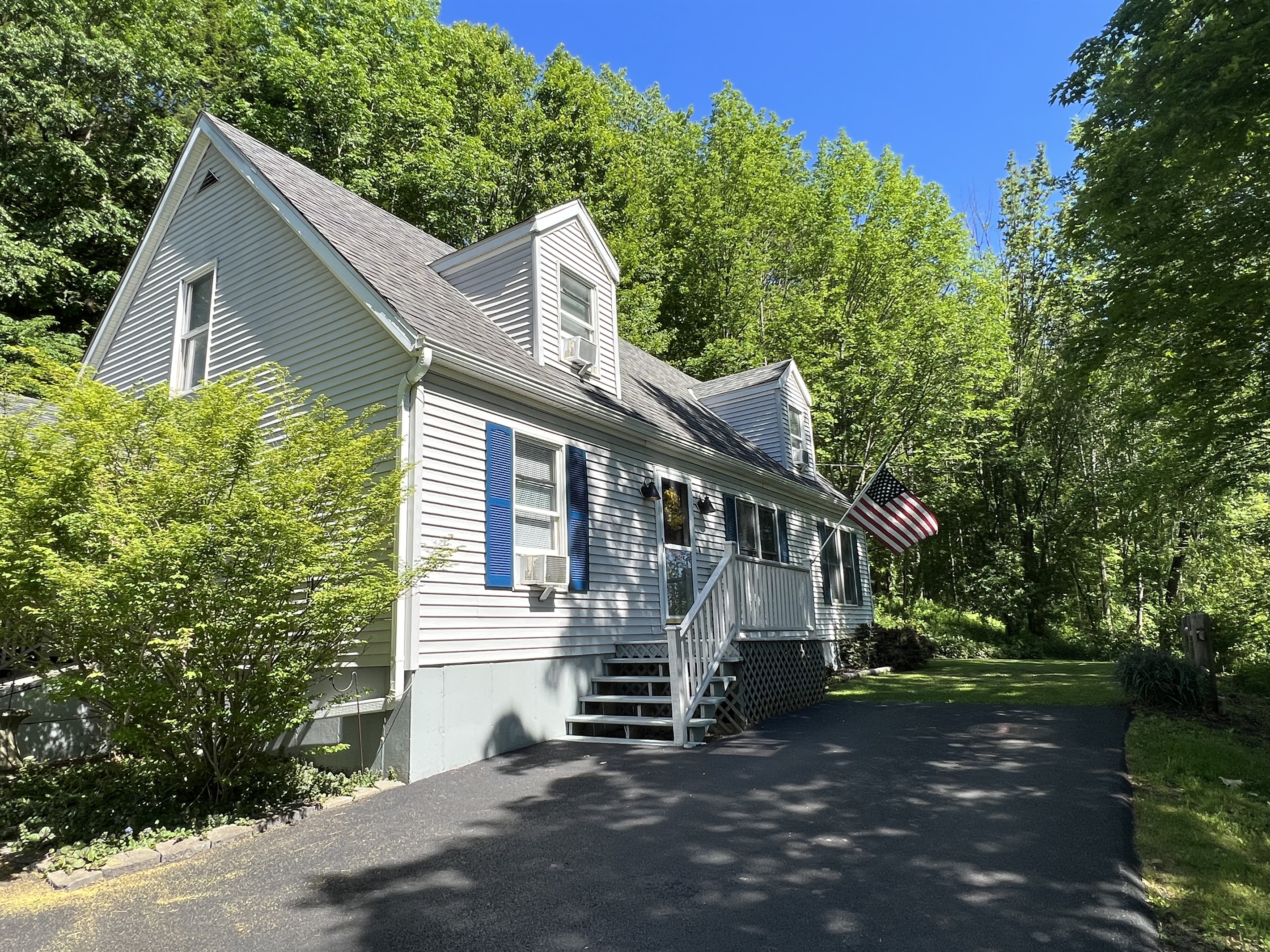 Alana Bertch Cottage