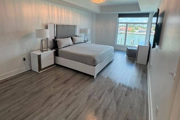 Primary Bedroom with ensuite bath, King Bed