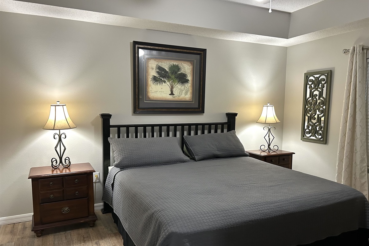 Guest bedroom with King size bed