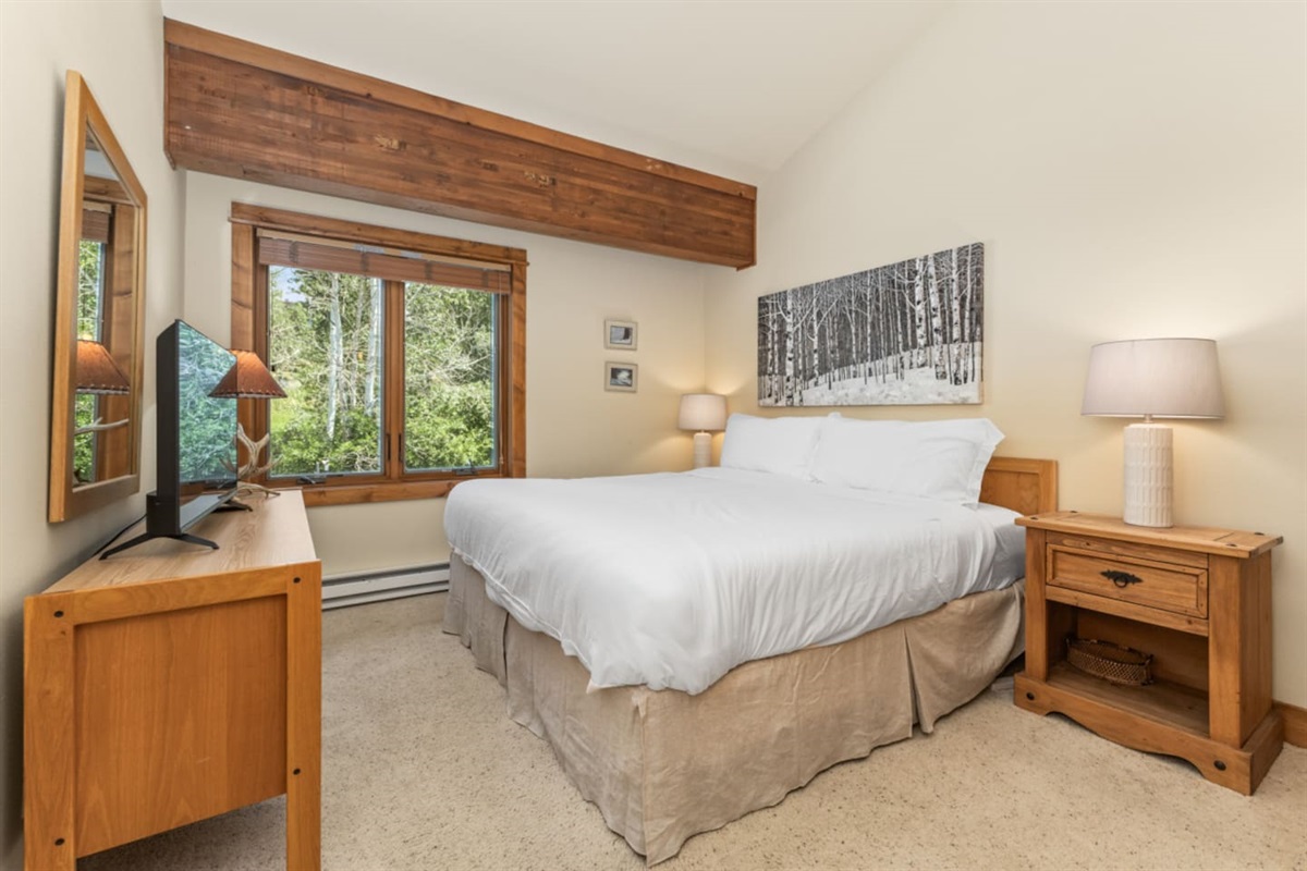 2nd Floor Bedroom #2 |King Bed