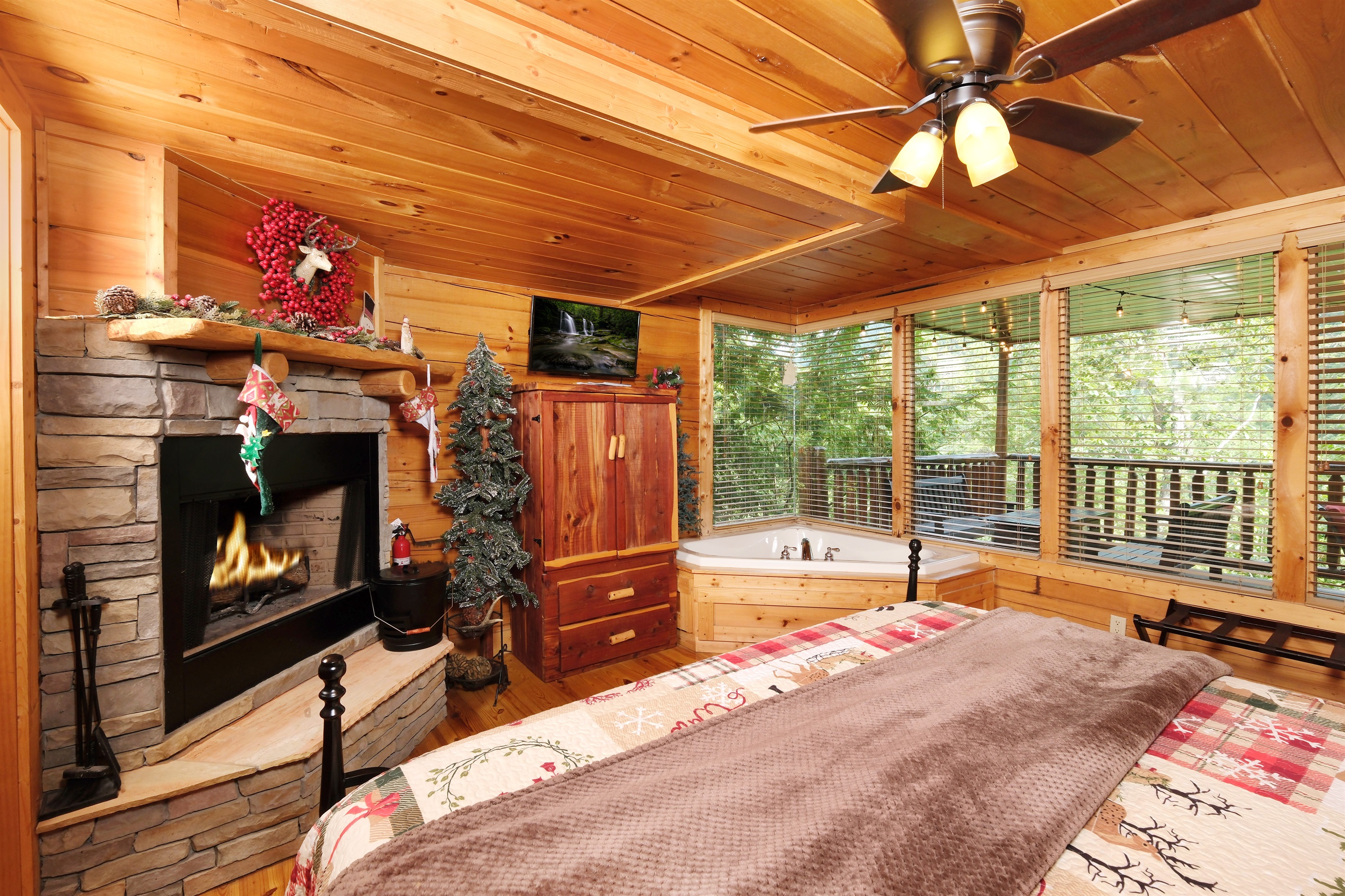 CHRISTMAS ROOM MAIN LEVEL