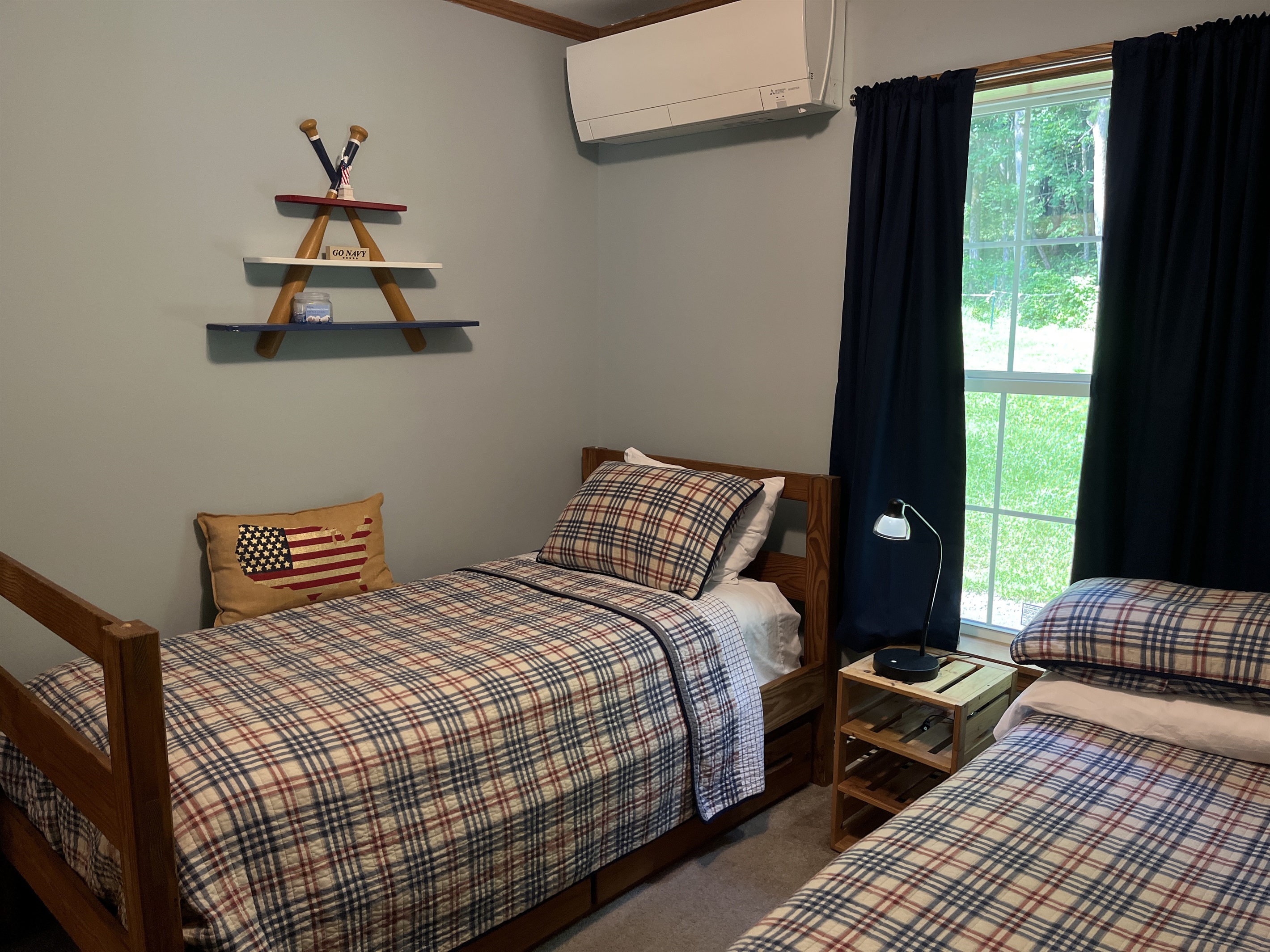 Bedroom #3 with 2 twins