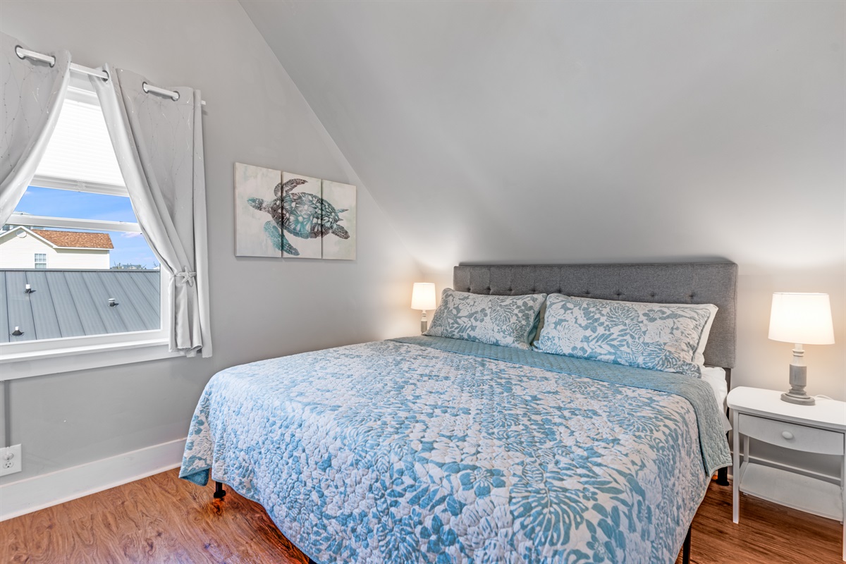 2nd Floor King Turtle Bedroom