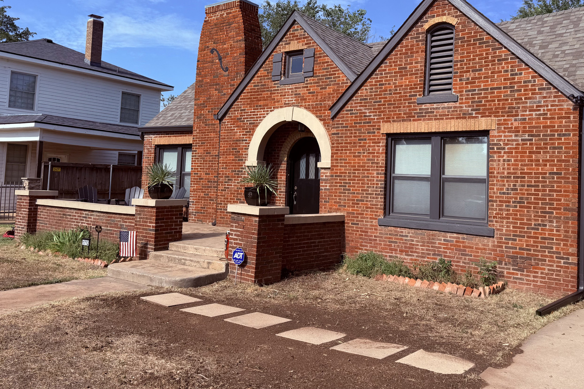 Texas Tudor Daytime