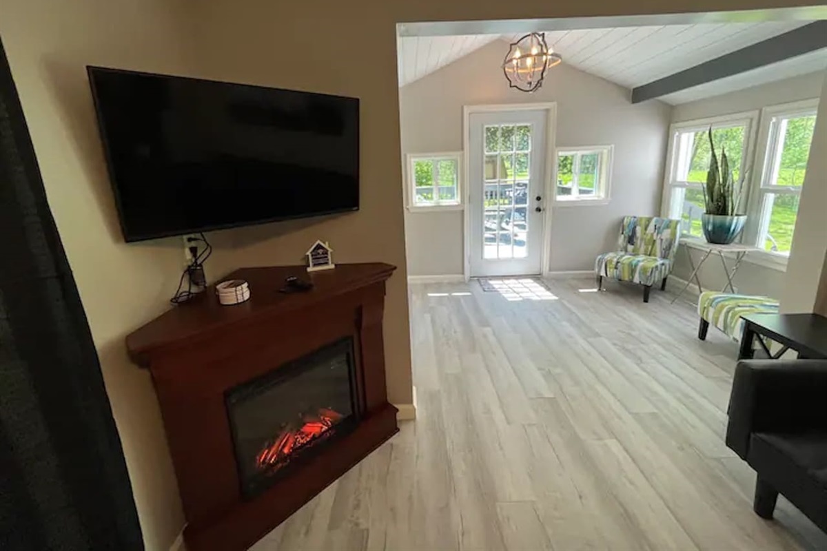 Living Room / Lounge