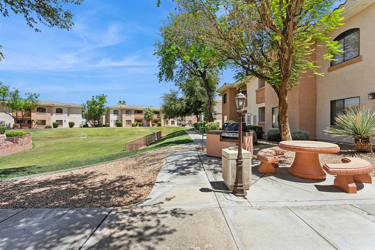 Desert Gem; 1BR Condo Near Stadium & Westgate — Desert Gem; 1BR Condo Near Stadium & Westgate, Phoenix, Arizona — photo 23