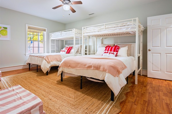 Complete with two queens and two twins—ideal for a good night’s sleep and lots of space!