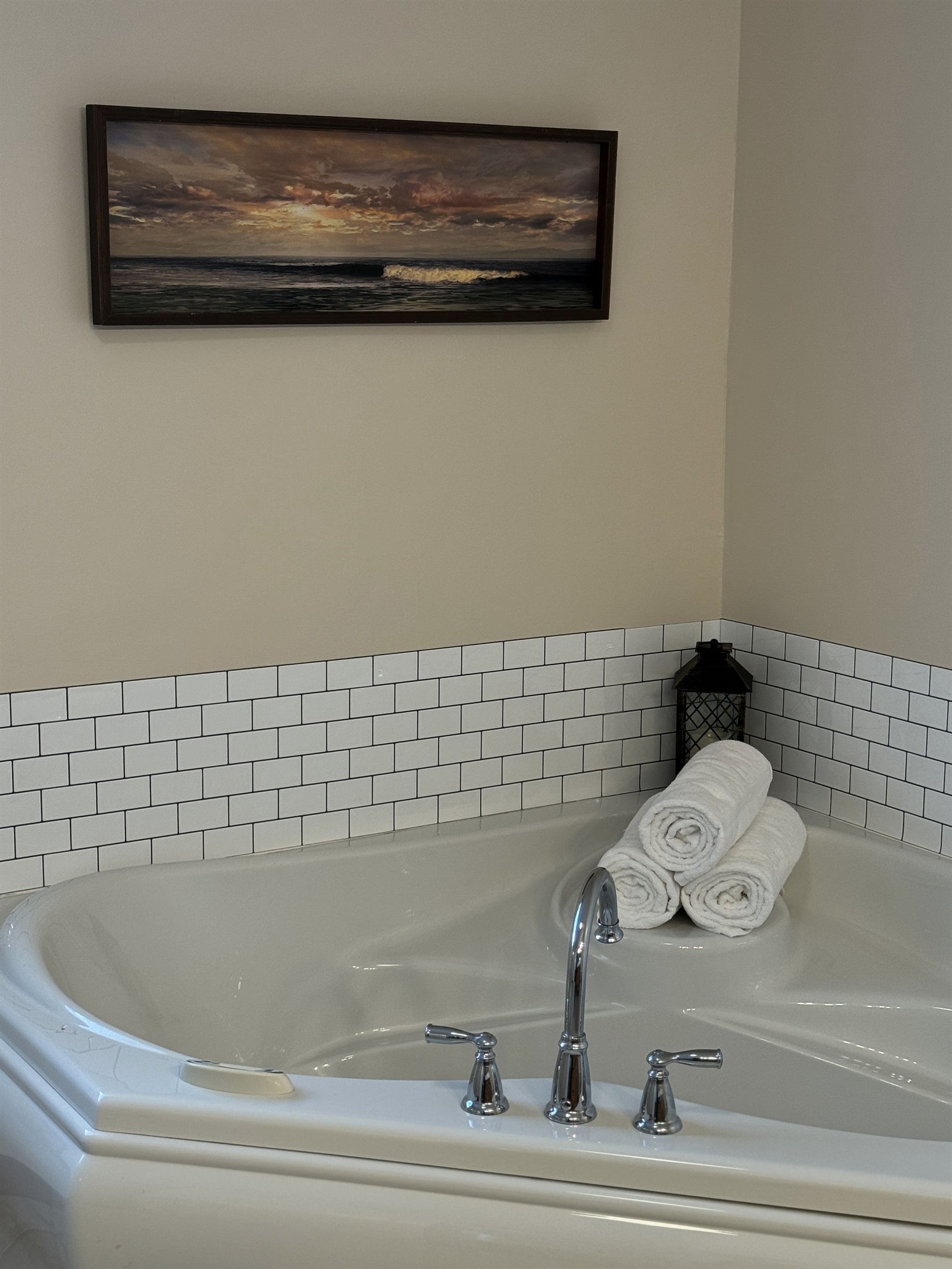 King primary ensuite bath with jetted tub and shower