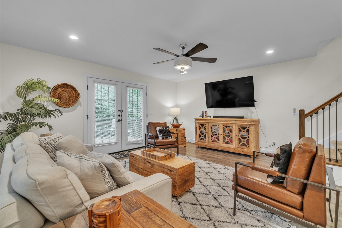 Modern comfortable seating, 4k UHD TV, Great space to gather