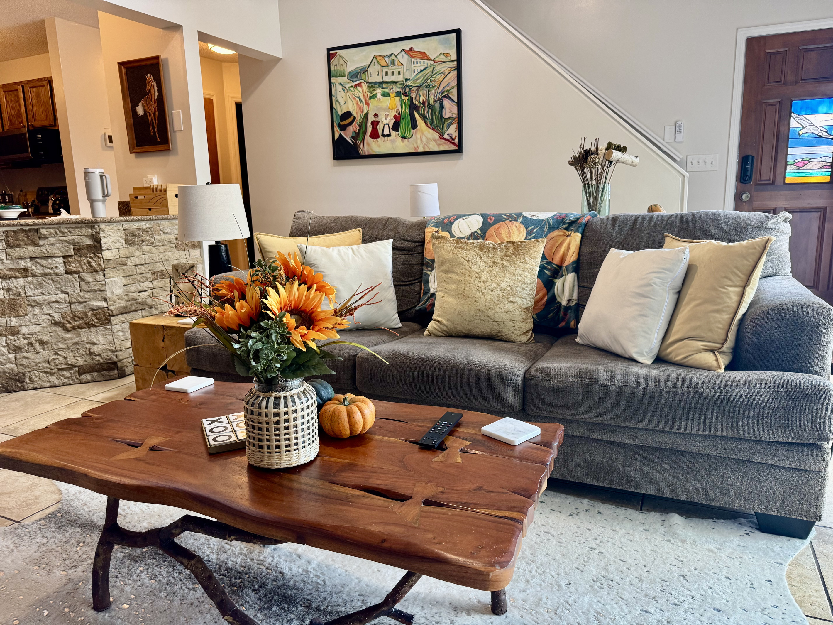 Fall decor in the living room