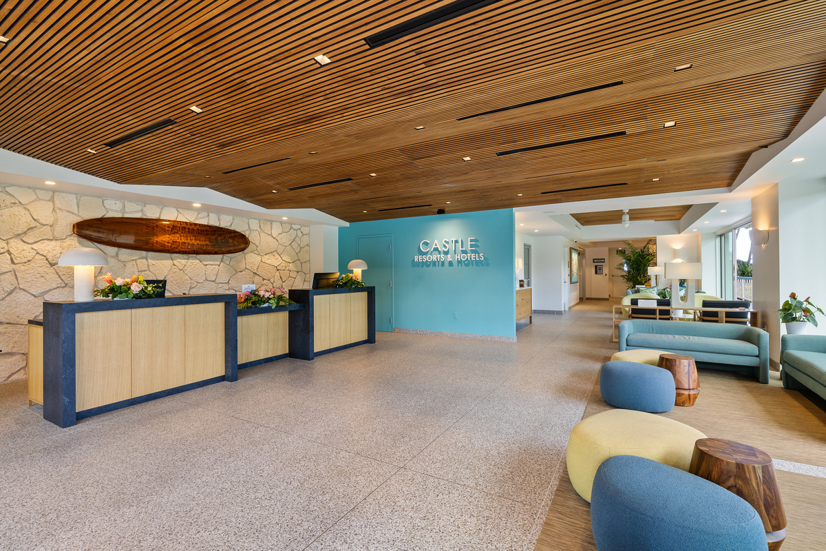 Waikiki Shore lobby Front Desk and lounging area 