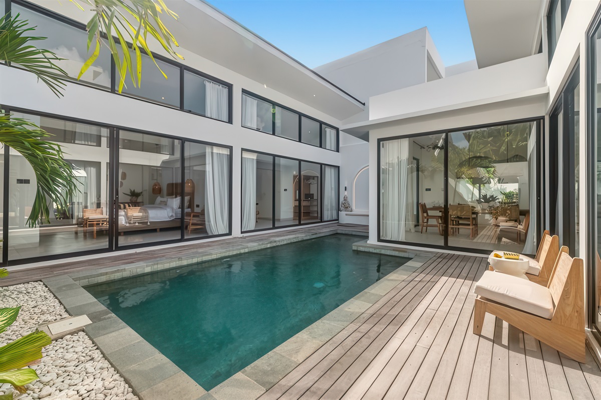Pool area