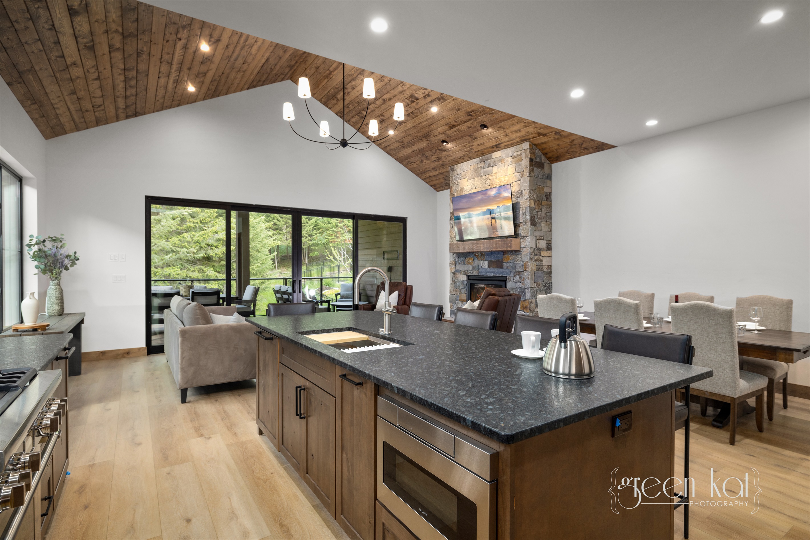 Open Bright Main Floor Living