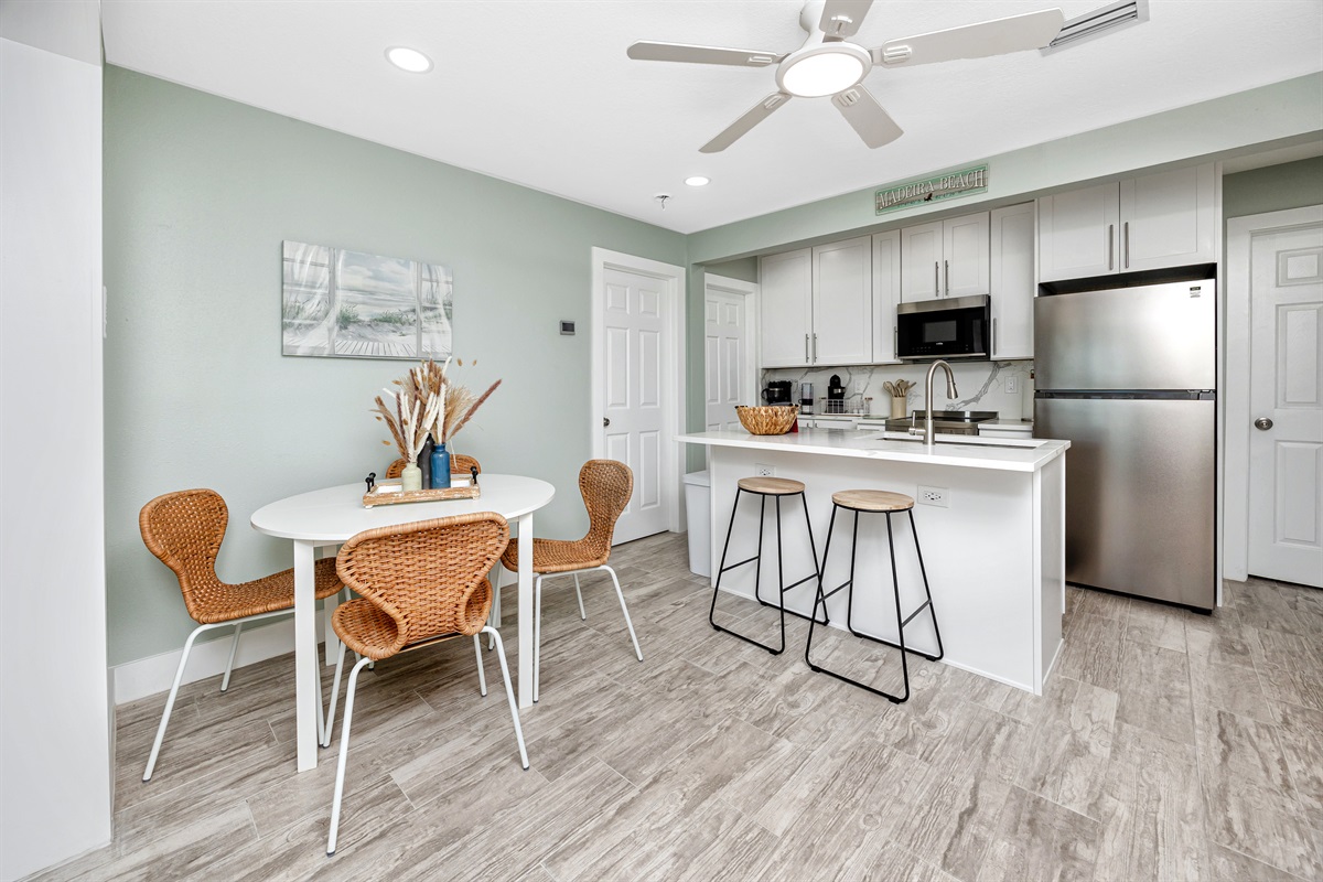 Kitchen & Dining Layout