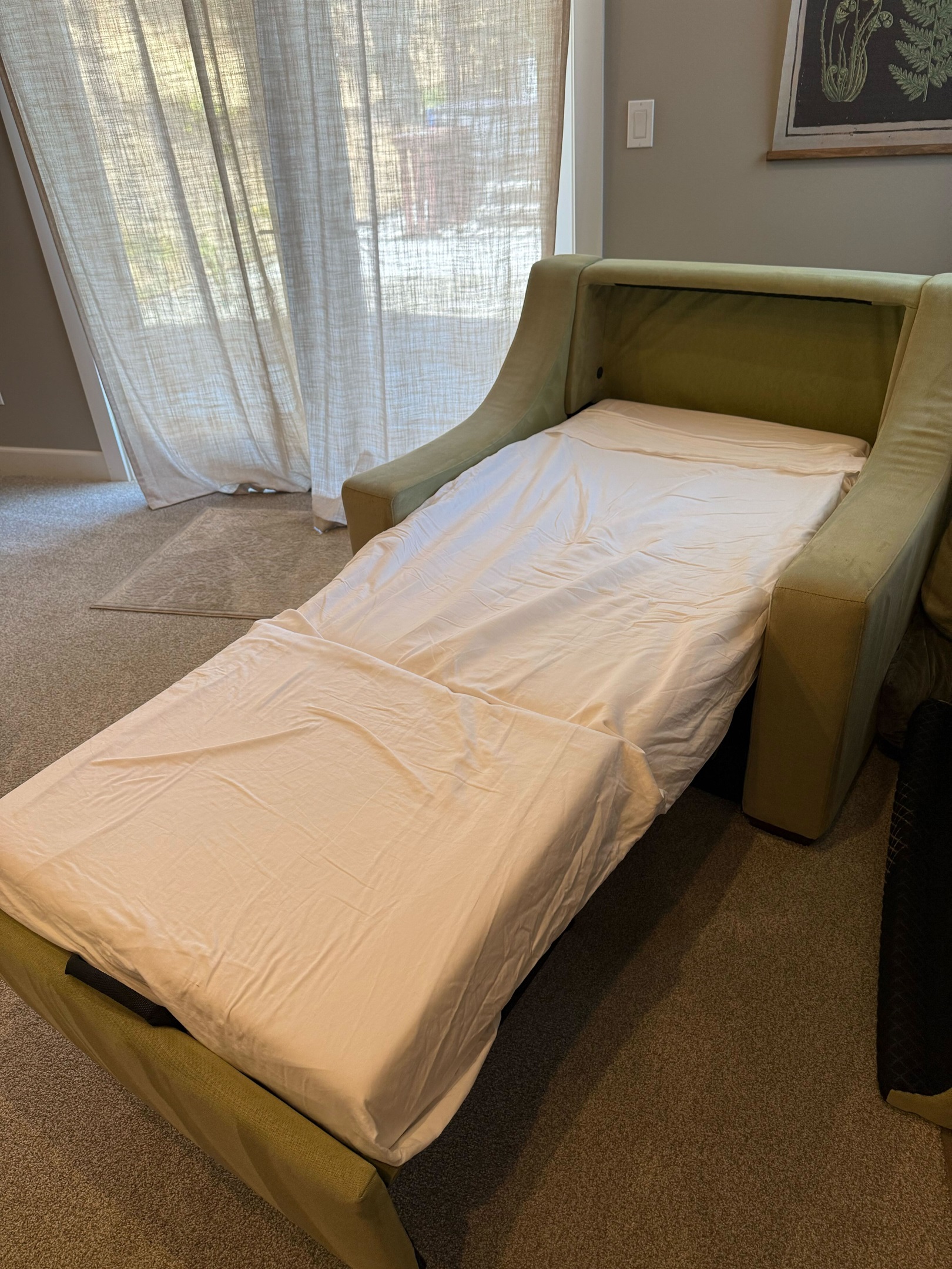 Chair that turns into a twin pull out bed