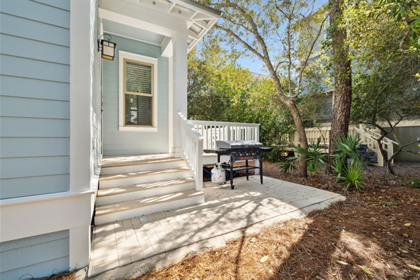 Backyard deck and grilling patio with Blackstone gas grill