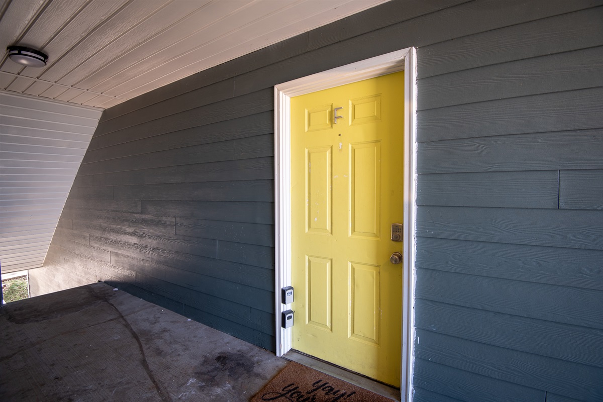 Welcome to Ridge Retreats Unit F! Smart-lock entry makes check-in a breeze!