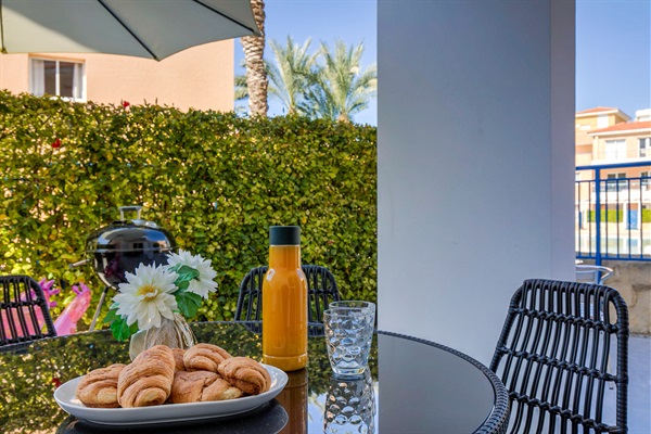 Dine al fresco on the patio