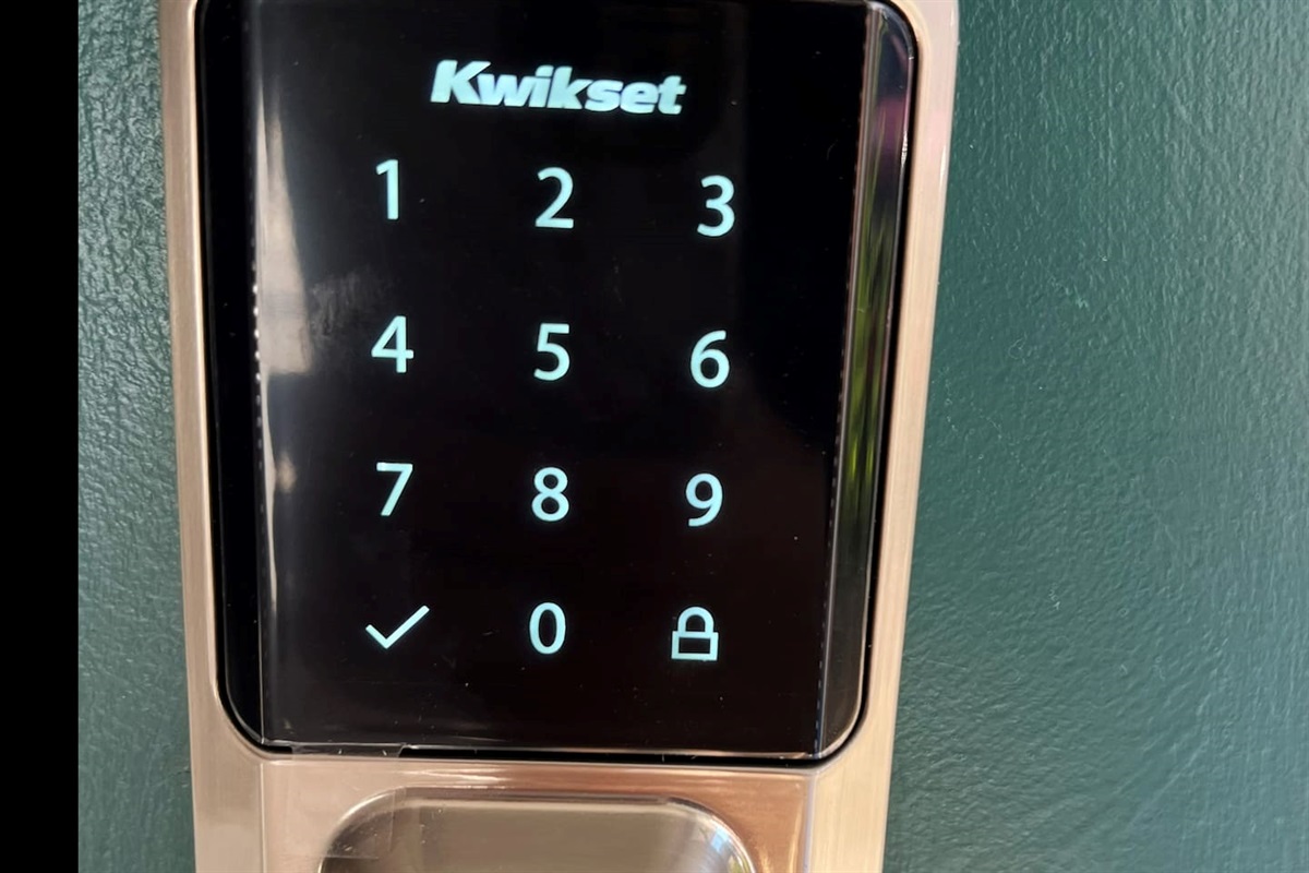 Keyless entry - 24/7 access to check-in