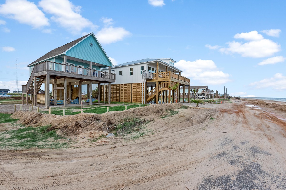 1a8f02c68b9d47bdb3d80e6234b69cf5 Large | Beachhouse | Texas | TX | Vacation Homes | Galveston | Crystal Beach | Kokomo | Breezy Days | Beachfront Elegance | Sunrise Serenity | Southern Sands Property Management, LLC