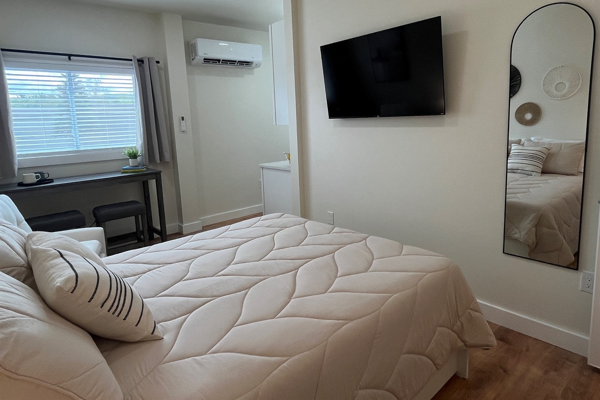 Sleeping area with SmartTV