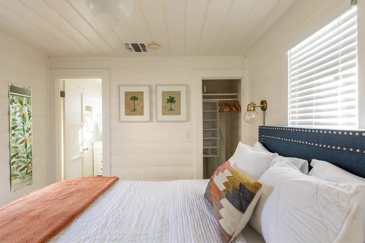 Garden 1bed/1bath bedroom