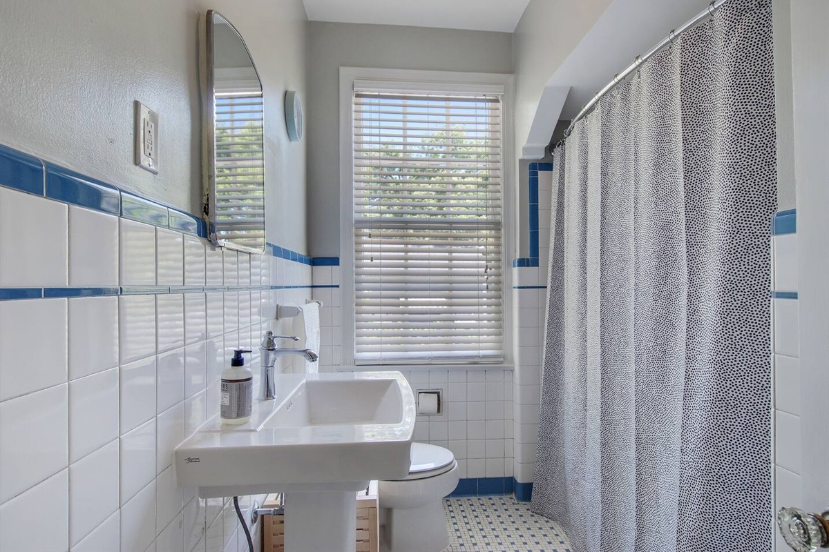 Hall bathroom for bedrooms 3, 4, & 5.