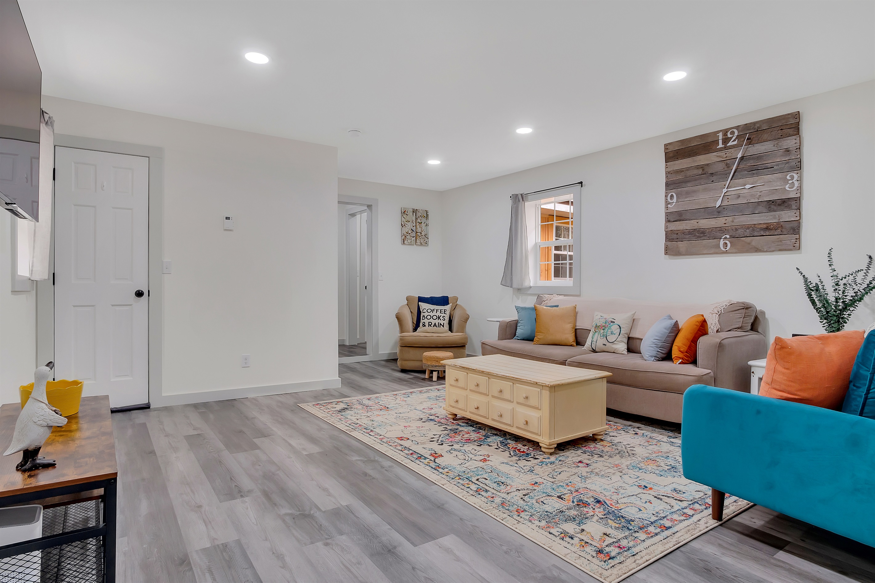 Room in living room for air mattress if needed