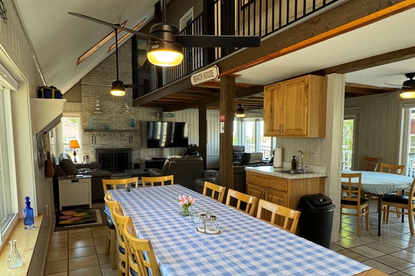 Dining, open concept 2nd fl