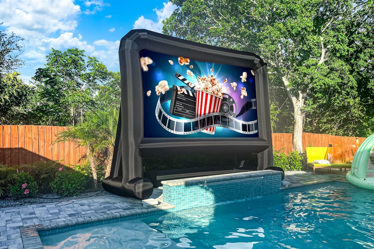 Massive inflatable projection screen