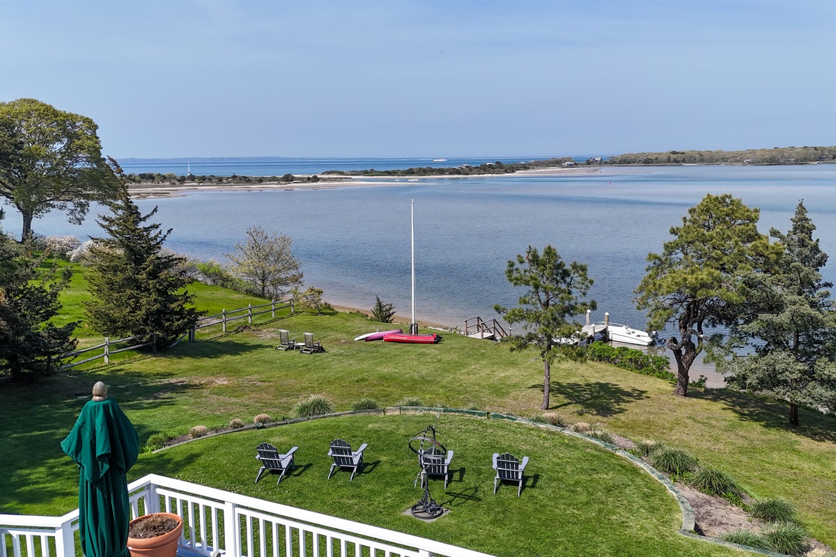 210 Kuffies Point Way, Vineyard Haven