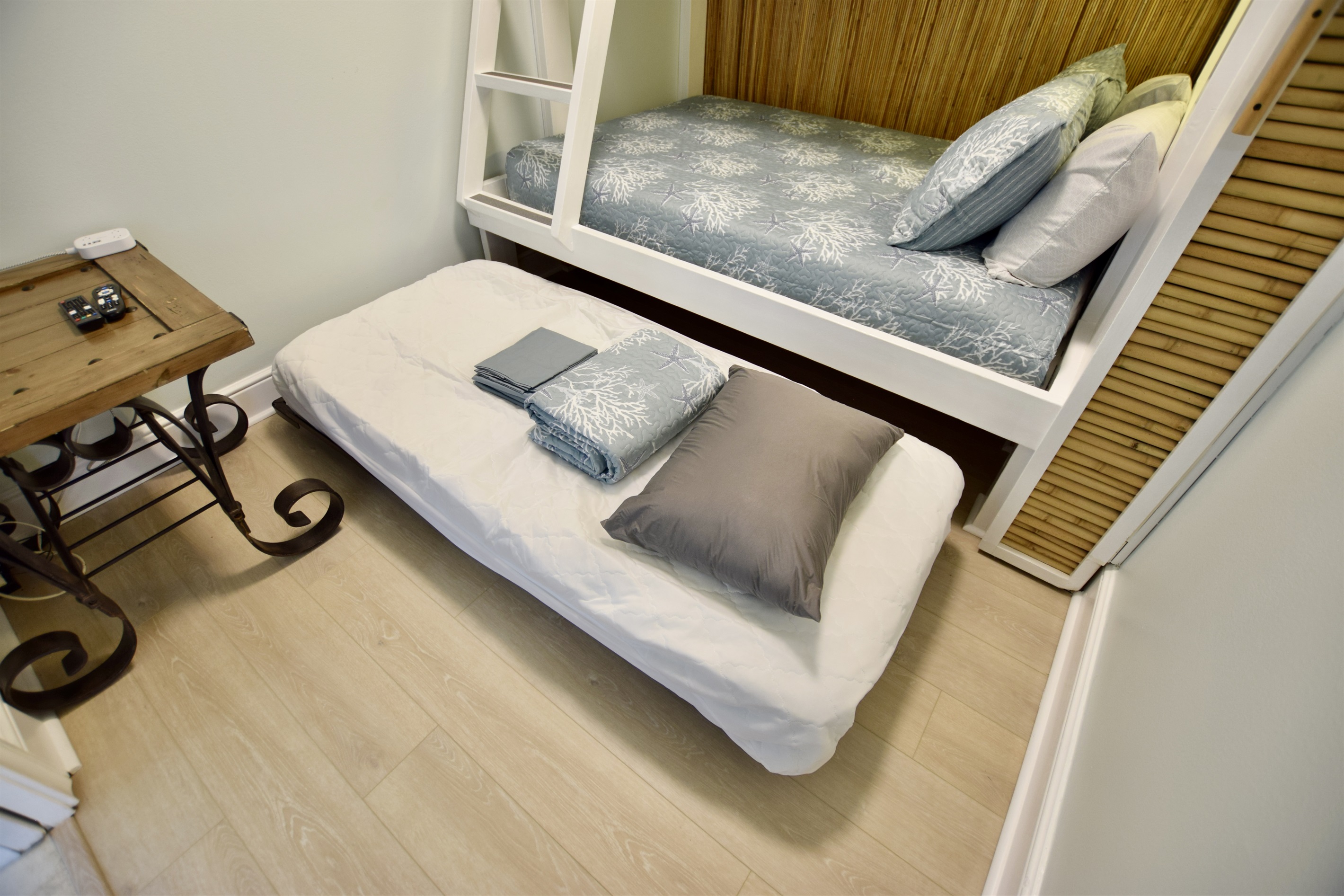 Azure #117: Bunk Room