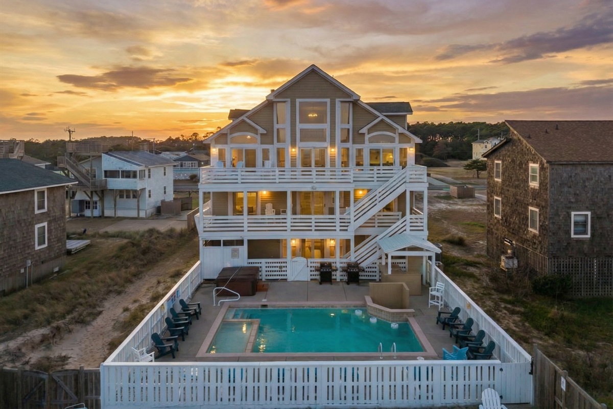 The Swim-Up Bar: Key feature close-up