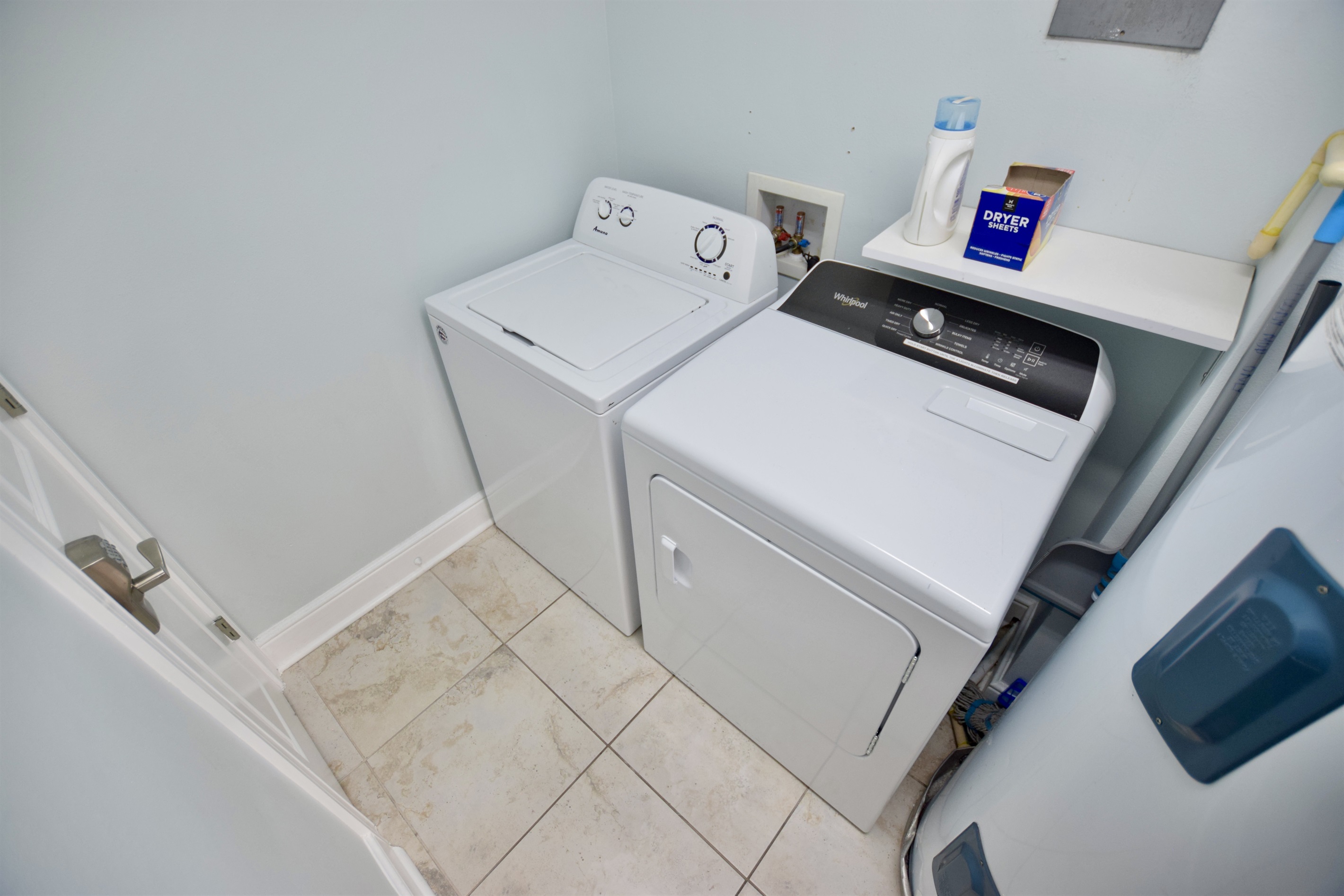 Azure #209: Washer/Dryer