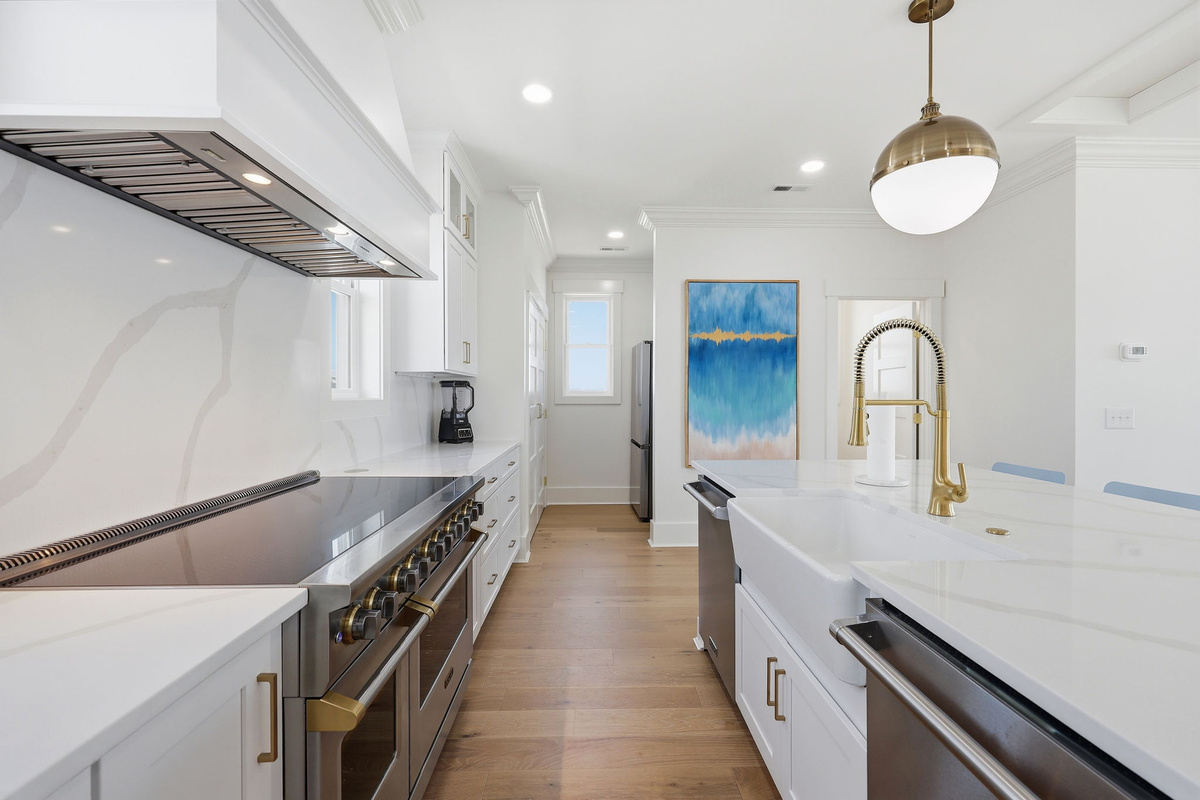 Professional-grade stove and oven setup built for large family meals and special occasions