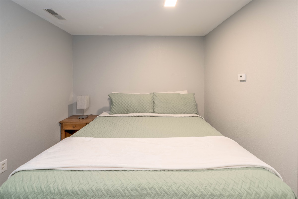 Bedroom 1: King Bed with smart tv