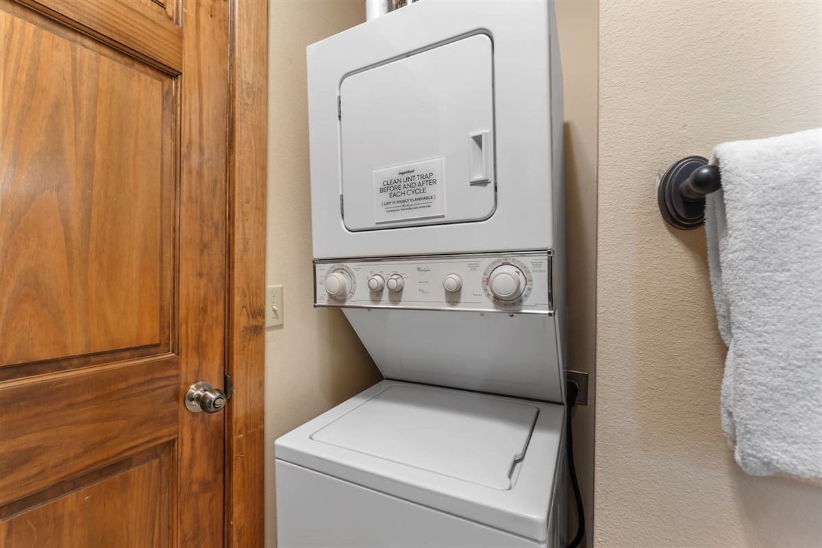 Pack a little lighter! An in-home washer and dryer makes longer Branson stays and family vacations that much easier.