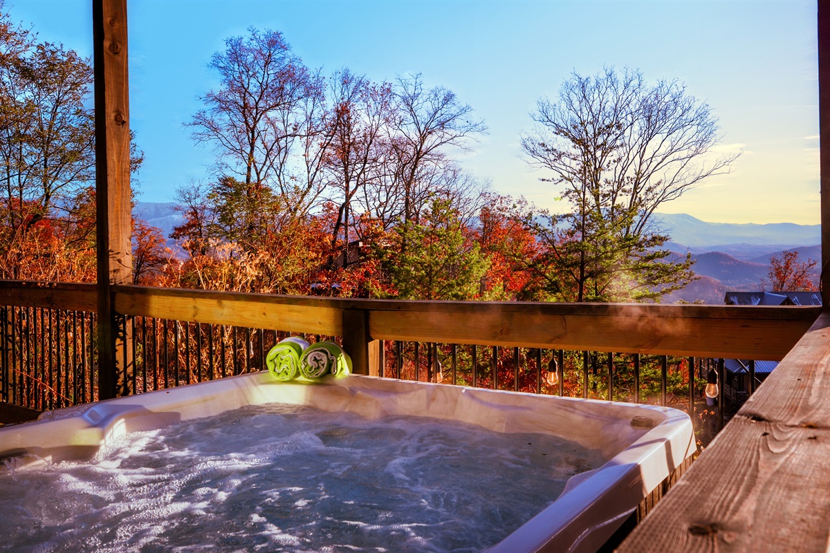 Soak with a view. Hilltop hot tub moments you’ll talk about for years.