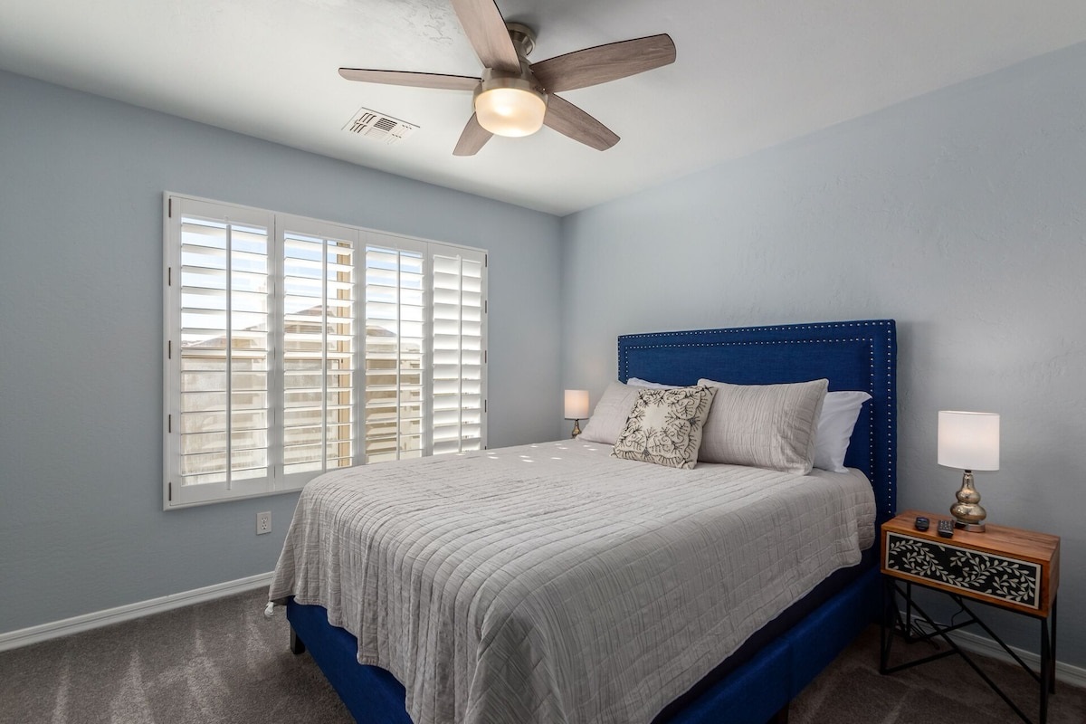 Bedroom #2 Queen Bed