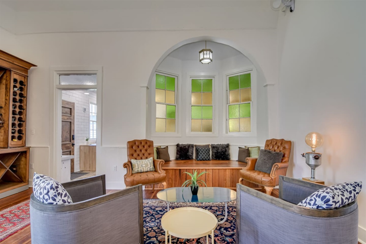 Spacious sitting area that can be used as a dedicated workspace