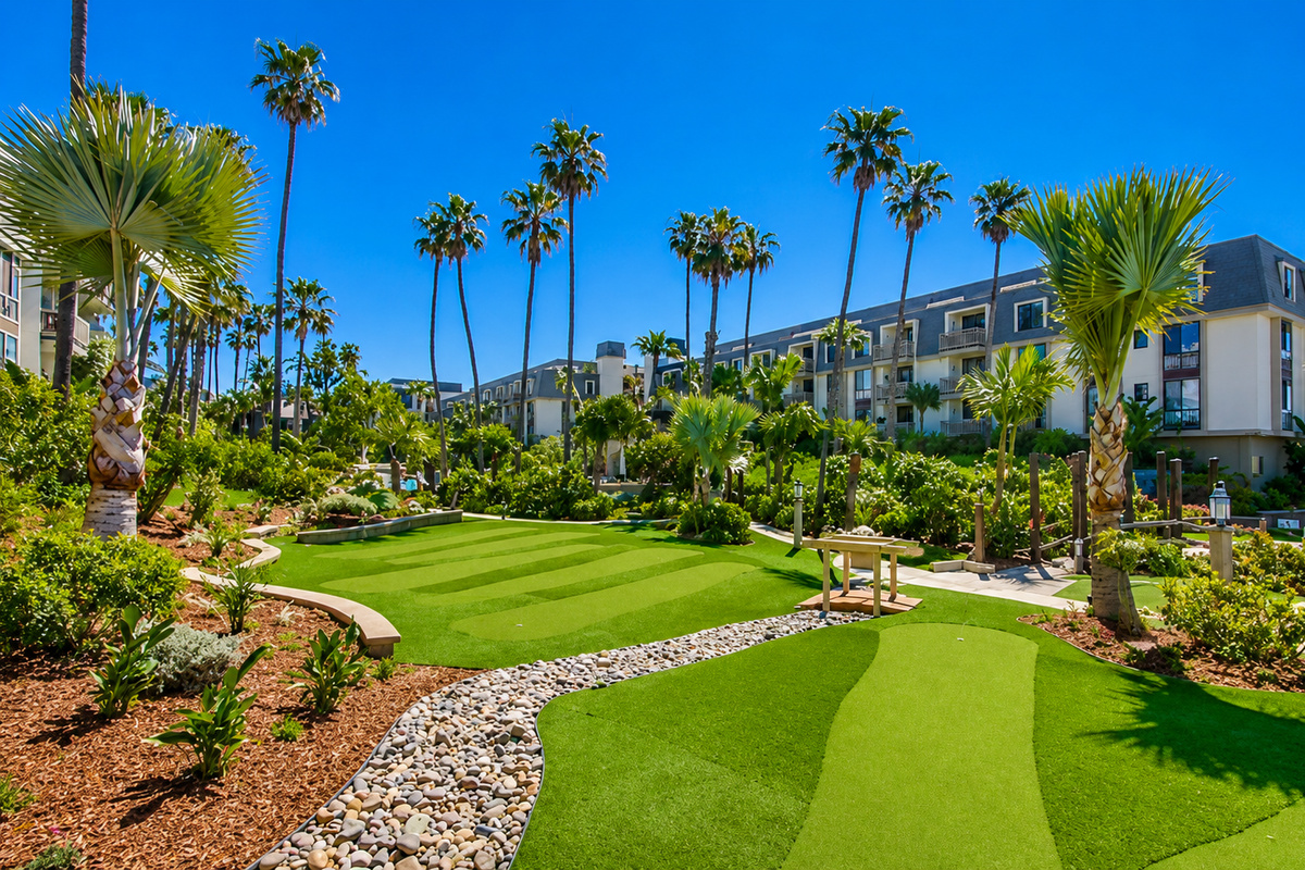 Seven-hole putting green