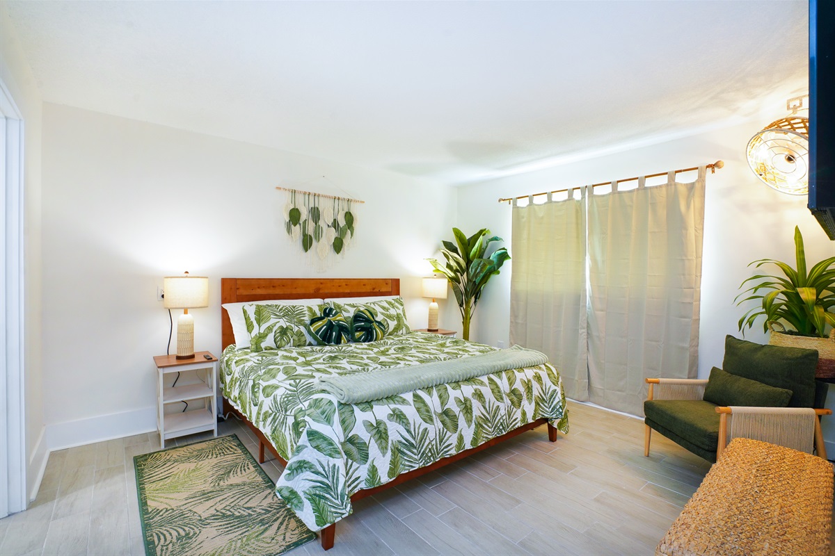 Palm Paradise Bedroom 2