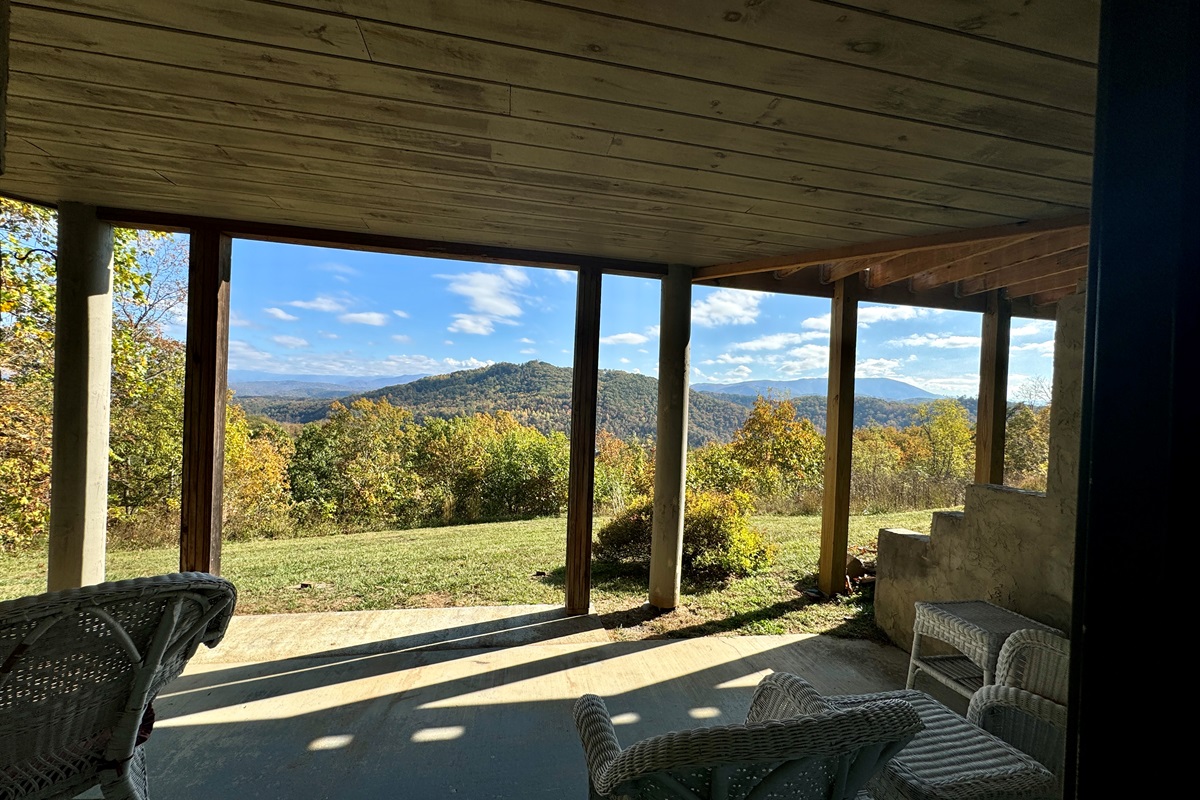 FALL COVERED PATIO VIEW