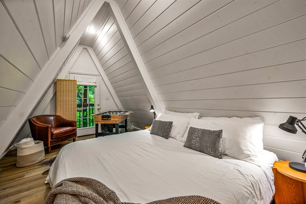 Loft Bedroom | FussBall | Reading area