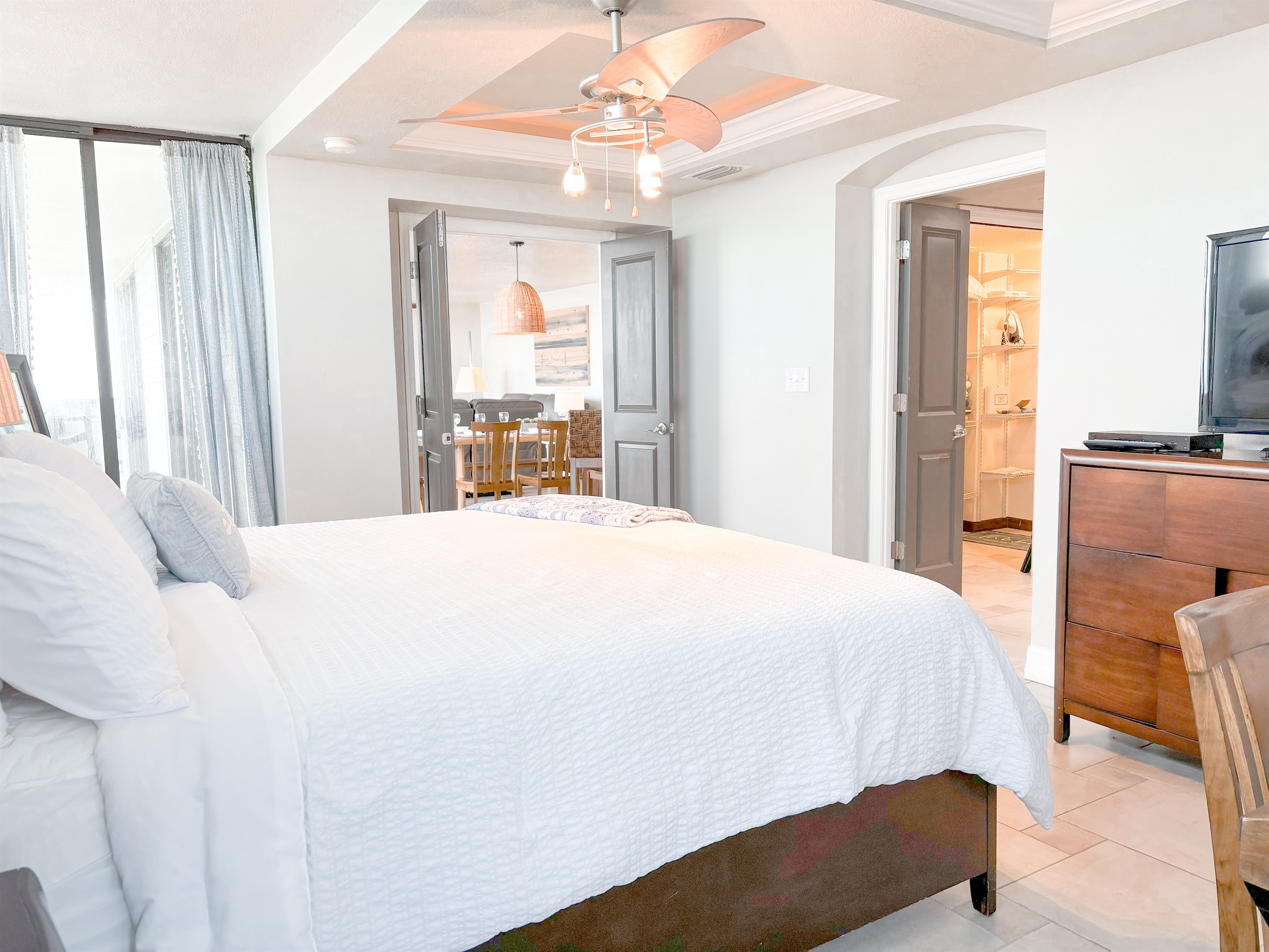 master bedroom, king bed
