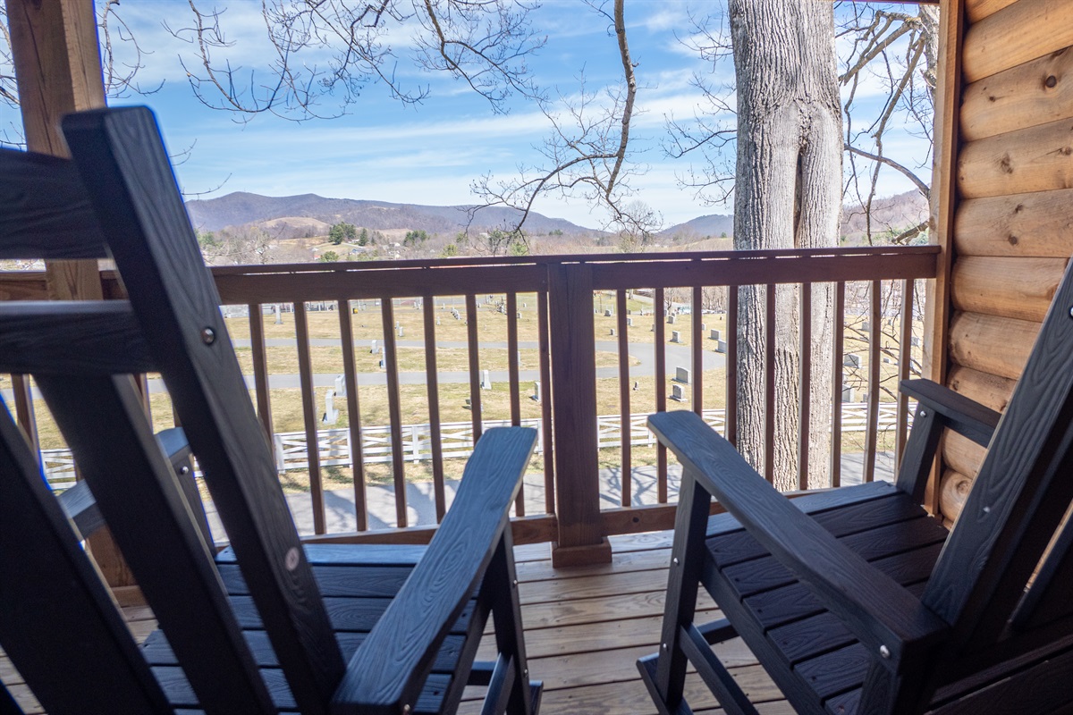 Sway your worries away in the rocking chairs on the back deck, soaking in the serene mountain vistas.