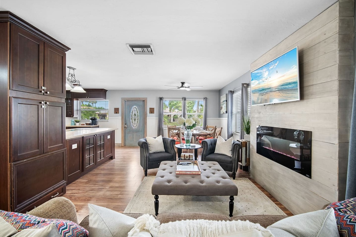 Open Living room with the kitchen Island 