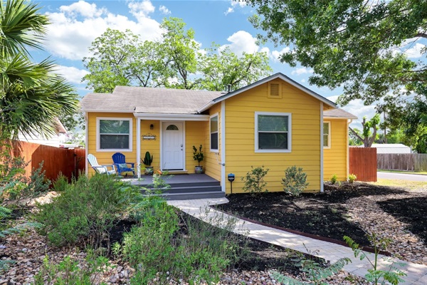Immaculate New Casita