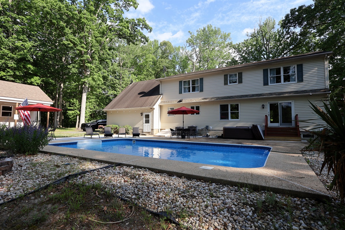 Saltwater pool, pebble concrete to prevent slipping, seating for a lot