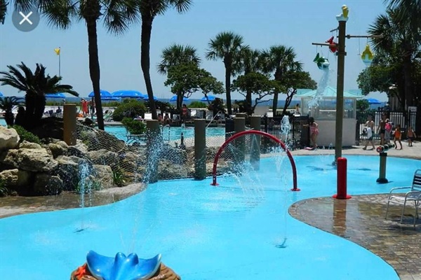 Children's splash pad